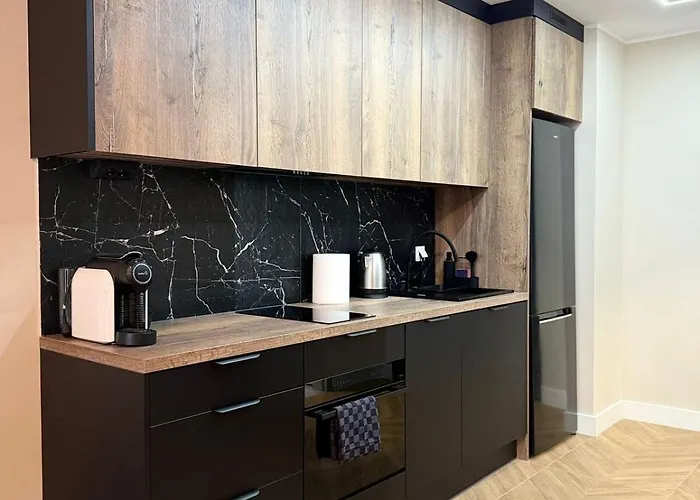 Stella Studio, Portowo *